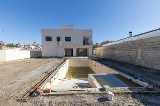 Chalet  Calle puntal de las siete lagunas. Casa en construcción en cañadas del parque