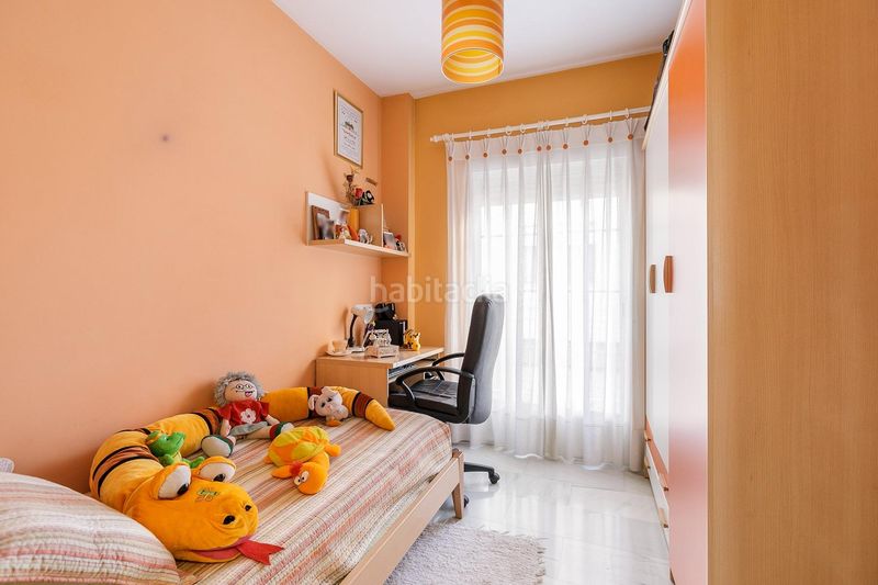 Foto 003d675e-d705-4de2-ab72-8e9f10531953. Casa adossada amb calefacció a Barrio de Zaidín Granada