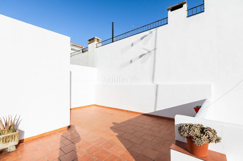 Foto c9240cc4-3517-415a-bc58-5dcb2b52da5d. Casa adossada amb calefacció a Barrio de Zaidín Granada