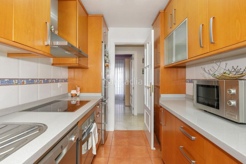 Foto d3173b6d-ba29-469a-a60d-9bc49230d29e. Casa adossada amb calefacció a Barrio de Zaidín Granada