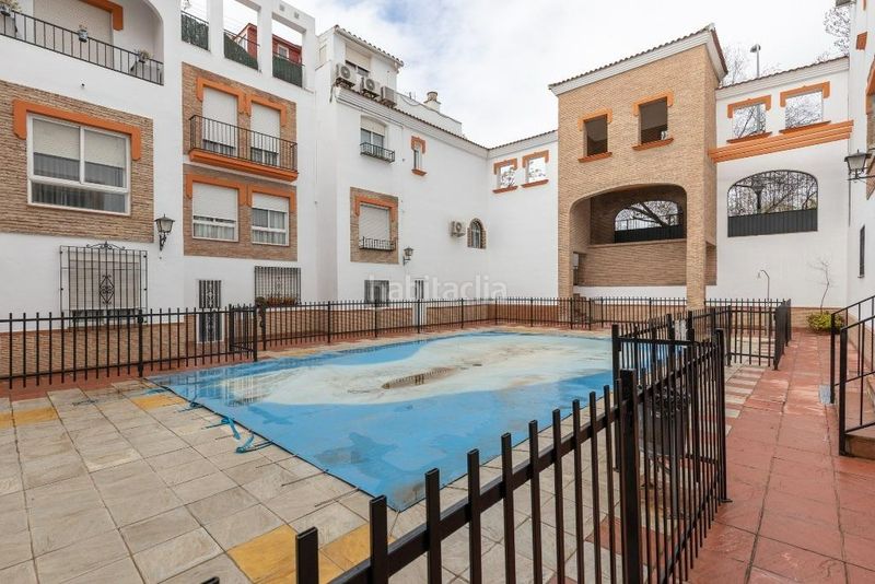 Foto 9b31a4e5-e50c-42b0-8966-4ec521f761fe. Casa adossada amb xemeneia aparcament piscina a Joaquina Eguaras Granada