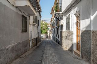 Piso en Calle agua de cartuja 35. Piso en zona triunfo