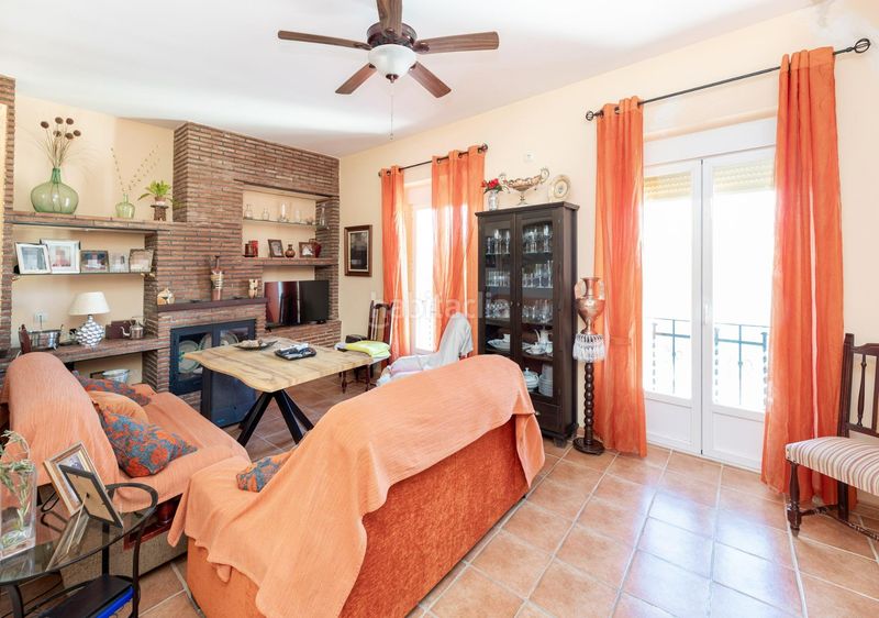 Foto 17115c22-aa14-4e22-83d7-2642a98d8cb6. Casa amb xemeneia a Moraleda de Zafayona