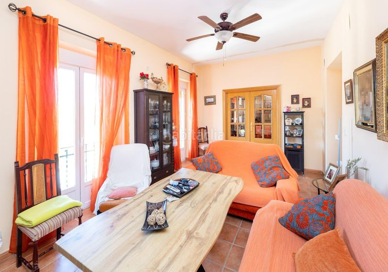 Foto ade2037b-0dc0-4c19-8747-1b7a01d294ed. Casa amb xemeneia a Moraleda de Zafayona
