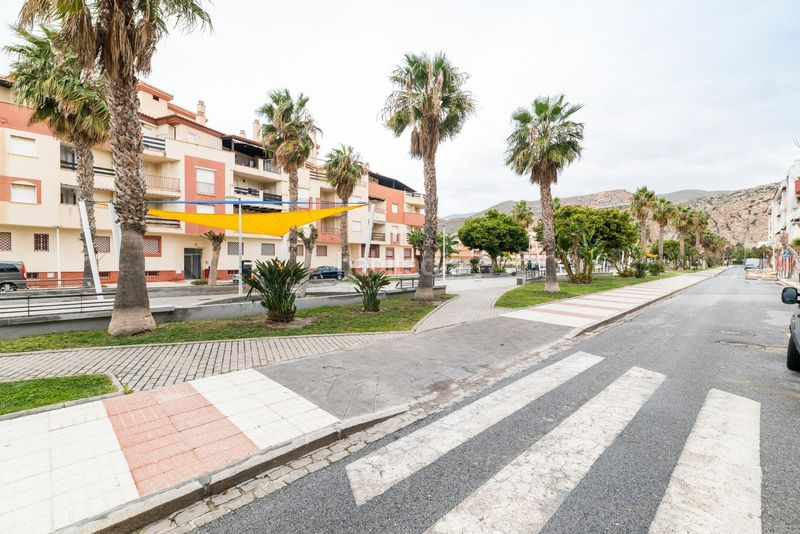 Foto 98bd0d87-3ddb-4761-a8df-81bbc8e449f3. Pis a Calahonda - Carchuna Motril