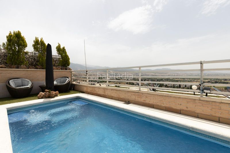 Foto 3e45691e-75fa-4217-a8a3-4105c2d01e53. Casa adossada amb calefacció aparcament piscina a Granada