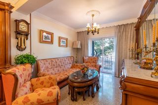 Piso en Calle halc�n 24. Amplia vivienda de 4 dormitorios con plaza de garaje opcional en