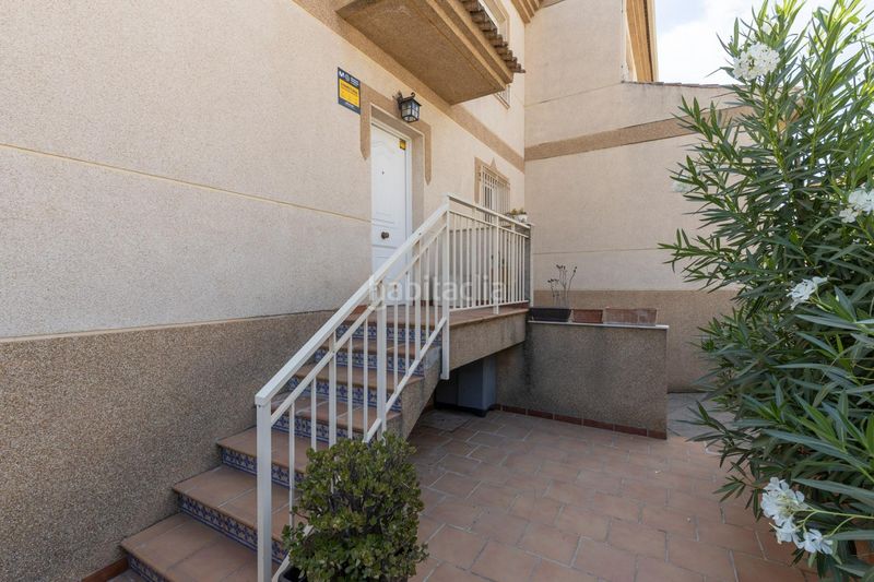 Foto 4a8a39f6-f99f-4f2a-8307-bff5168eac2e. Casa aparellada amb calefacció aparcament a Santa Fe