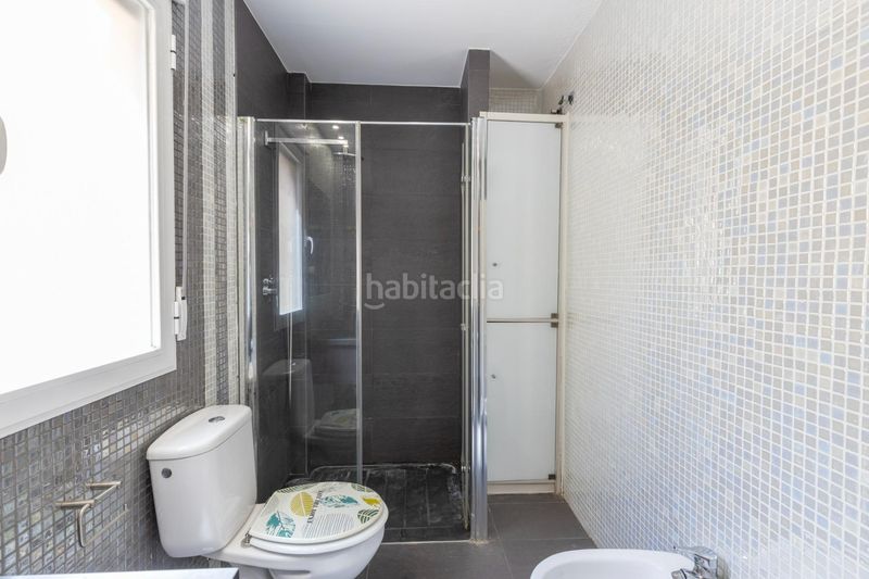 Foto f917061e-1162-4b10-9f9b-e5dd69d17227. Casa aparellada amb calefacció aparcament a Santa Fe
