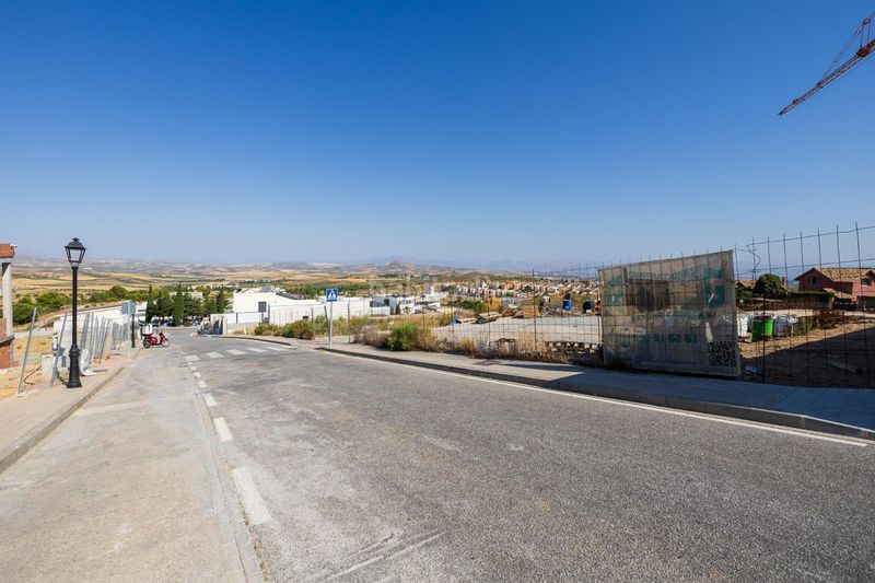 Foto 6b9ac784-cf5b-4dfa-a363-293343697782. Terreny residencial a Dílar