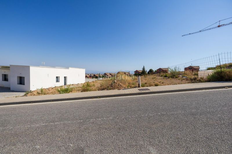Foto b8651dd4-1799-46c0-9492-f24efe66a4b4. Terreny residencial a Dílar