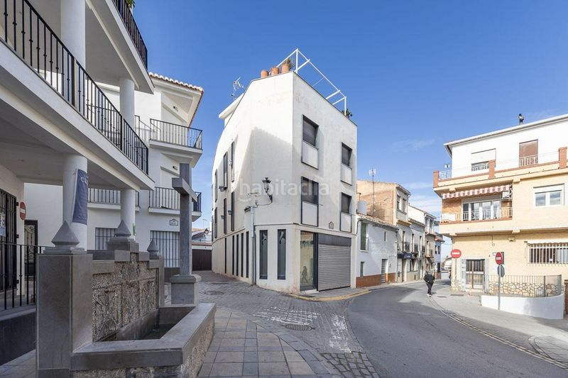 Foto f512f4bd-45b3-41c5-b376-749ae7e31cb2. Edifici a plaza españa 2 a Dílar