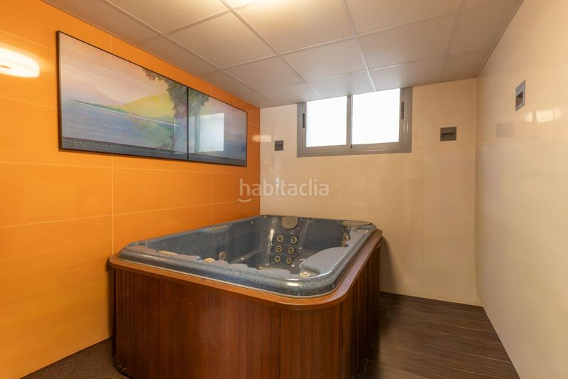 Foto 11957879-5813-4a27-9019-d40d190b5fb3. Casa aparellada amb calefacció aparcament a Lancha del Genil Granada