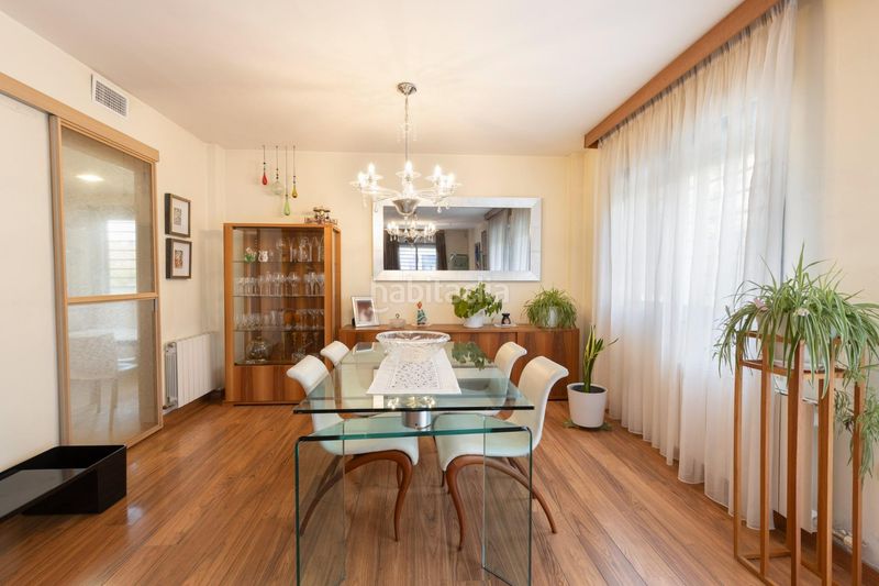 Foto c95b5bf8-9279-4bf2-bad3-589cbd311a3d. Casa aparellada amb calefacció aparcament a Lancha del Genil Granada