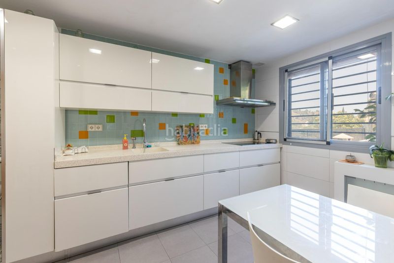 Foto e1337c0c-1cdd-444b-9841-5277d3e9c2af. Casa aparellada amb calefacció aparcament a Lancha del Genil Granada