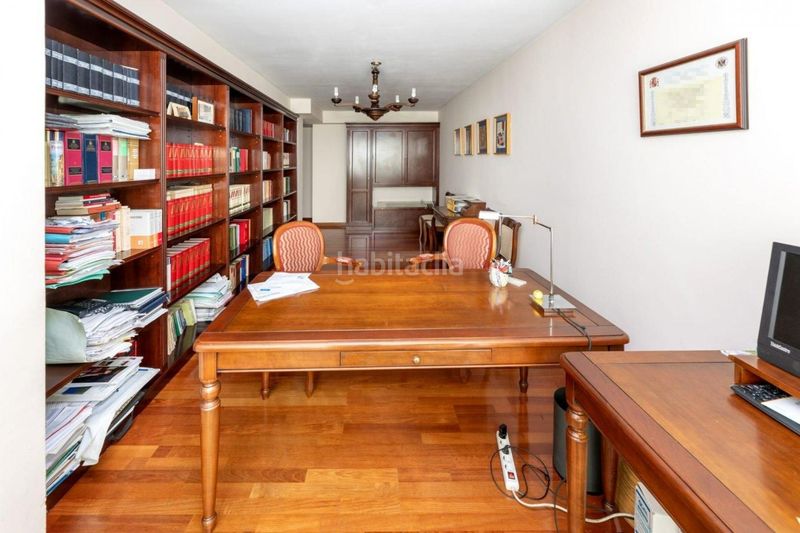 Foto 637cadf6-e9ed-4441-a5ef-eb26ccaf8180. Office space in calle san antón 72 in Fígares Granada
