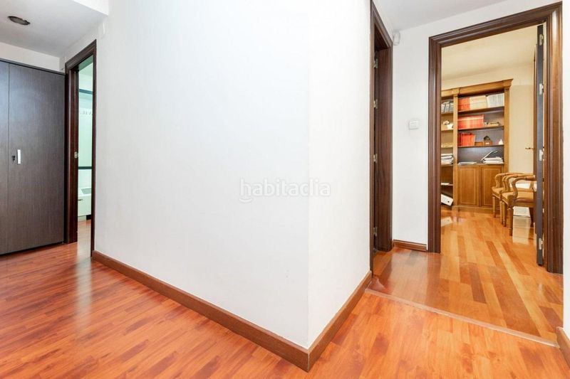Foto cad230c1-3700-4af3-9559-f75bf19deae6. Office space in calle san antón 72 in Fígares Granada