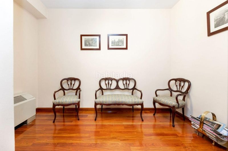 Foto ff9f31c5-5120-4601-87c7-ef18150b7ff3. Office space in calle san antón 72 in Fígares Granada