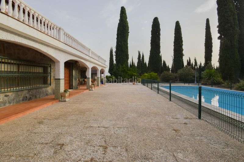 Foto 5c8fc526-b3eb-4438-8306-95a368abf690. Xalet amb piscina a Santa Fe