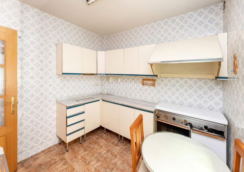 Foto 5c2a4da4-d943-499f-b3a9-41c327ec2ef4. Casa in Barrio de Zaidín Granada