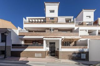 Appartement  Calle venezuela 12. Tu nuevo hogar en las gabias junto al metro — prácticamente a es