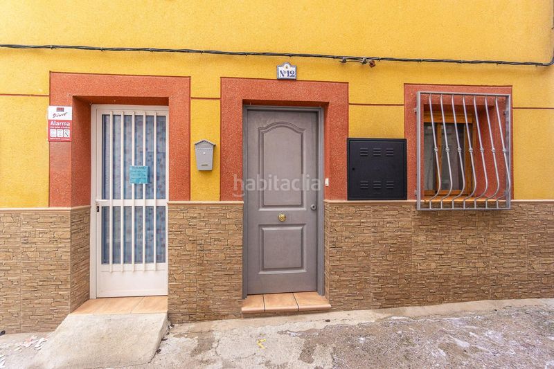 Foto 266c6f1c-a619-4904-8925-92c4a27ce0e7. Haus mit heizung in Montillana