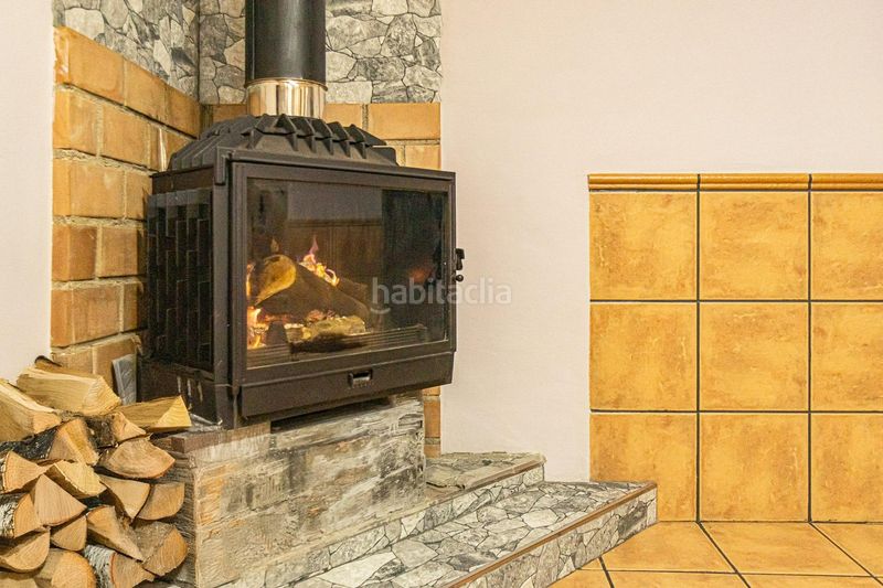Foto b32308b8-9d4b-4fbd-9244-4974b2c4c776. Haus mit heizung in Montillana