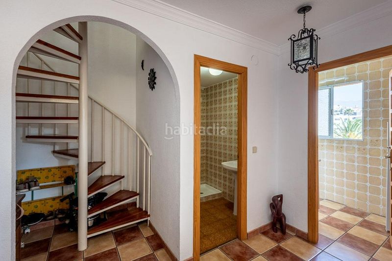 Foto c1af075d-05ad-4e3a-8fb5-1128b2201699. Dúplex a calle paseo marítimo 9 a Salobreña costa Salobreña