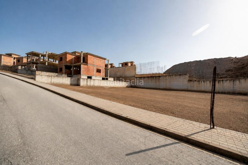 Foto a235ac3a-004e-4744-8c8d-2af771e1610c. Terreny residencial a Dílar