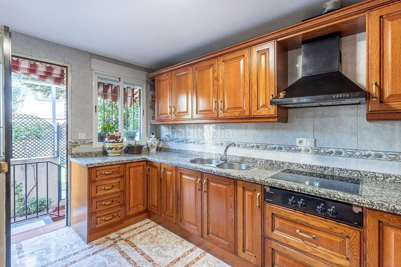 Foto d293e165-e2e7-4e97-96c0-e64e22316993. Casa amb calefacció aparcament piscina a Ogíjares