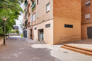 Local Comercial a Calle María Goyri 78