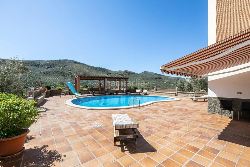 Foto a617717b-89cb-46fd-9922-0c1227e330c8. Masia amb calefacció aparcament piscina a Montefrío