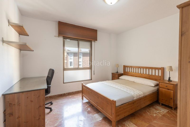 Foto 31546471-79cc-4563-948b-f714a8edb7f4. Pis a Pajaritos Granada