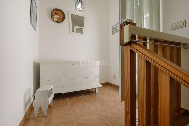 Foto e2fc307e-d9cc-41df-a4c0-64d8fc5a3516. Casa adosada ?? magnífico adosado con apartamento independiente en Bola de Oro, en Granada