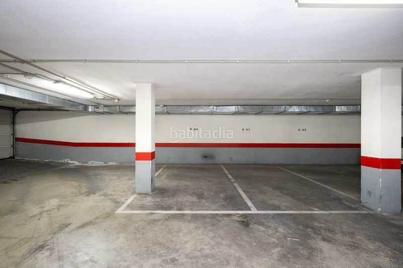 Foto db7b3d27-1411-4820-b271-1eb888c24835. Loft amb calefacció aparcament piscina a Parque Lagos Granada