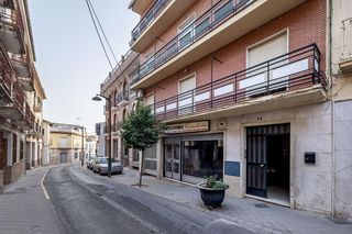 Etagenwohnung  Calle pintor velazquez 19. Piso de gran tamaño con múltiples posibilidades en  peligros