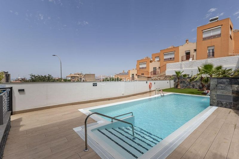 Foto 94e8dd56-9314-476f-a6de-0e3d9e328d20. Estudio en calle murcia 7 estudio de reciente construcción con piscina, garaje y zonas comunes en Granada