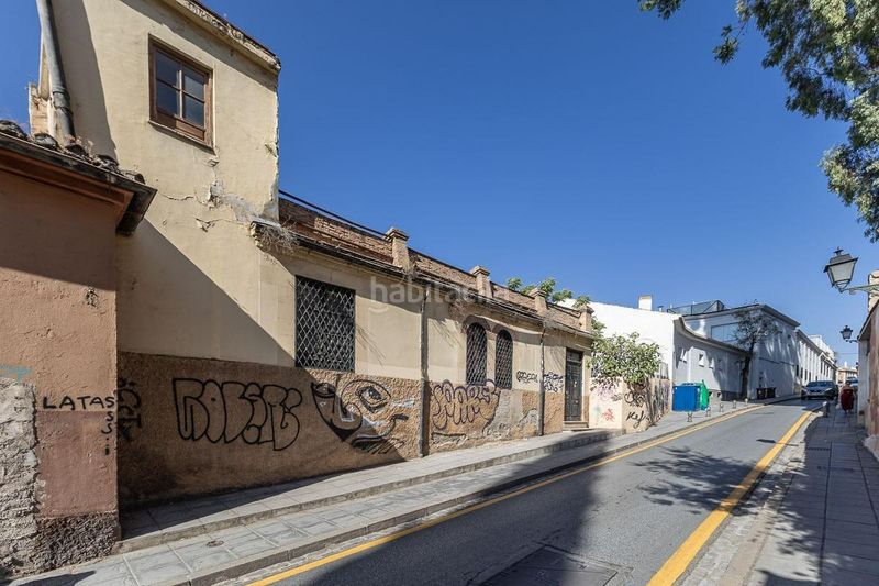 Foto b2aebb9e-f833-497f-8d83-29a8262b6f27. Edifici a cuesta escoriaza 27 a San Matías - Realejo Granada