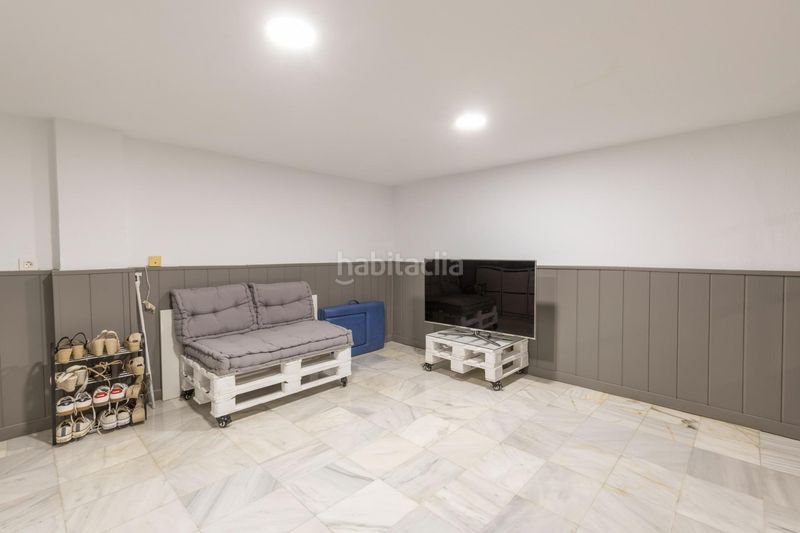 Foto 195ef437-57e9-4fdb-aa87-9f90f075c239. Casa adossada amb aparcament piscina a Cenes de la Vega