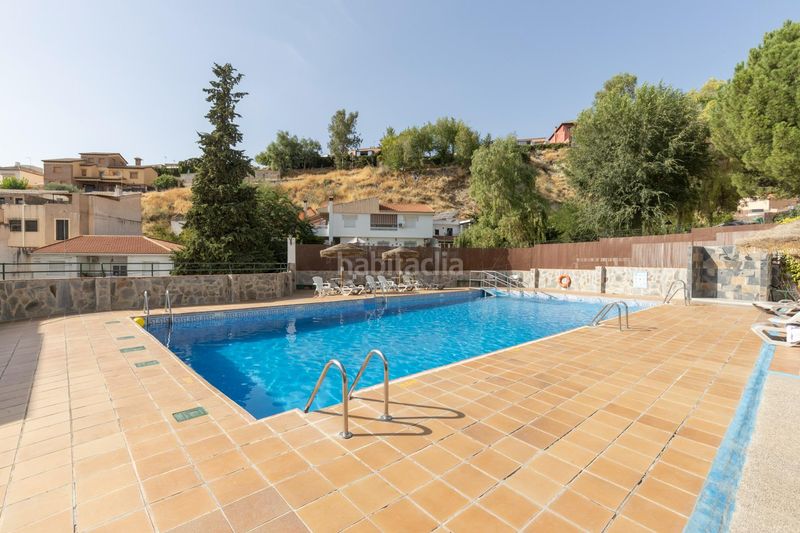 Foto d26b73cf-5a6b-4e4d-b8eb-3357b5b9ae2f. Casa adossada amb aparcament piscina a Cenes de la Vega