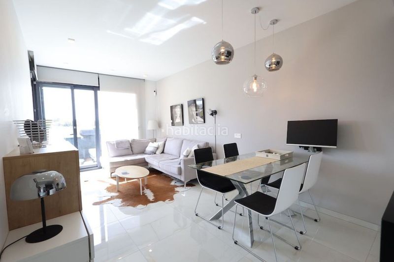 Foto 8a8382b6-9d98-4827-85d4-e6b1660fb4e6. Apartament amb calefacció aparcament piscina a La Florida Orihuela