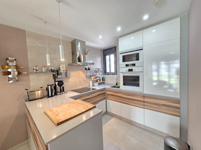 Foto 52a61136-c509-45b7-8a06-77c7b1dd39d4. Apartament amb calefacció aparcament piscina a Punta Prima Orihuela