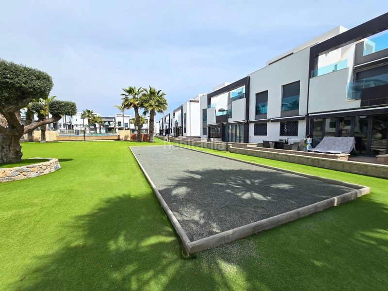 Foto 61ba8736-41c1-4a8e-8ebc-ae83e616ded3. Apartament amb calefacció aparcament piscina a Punta Prima Orihuela