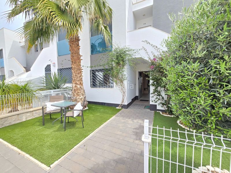 Foto ee7ce7aa-71f7-4b51-944a-b6d6f7745e40. Apartament amb calefacció aparcament piscina a Punta Prima Orihuela