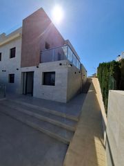 Chalet in Los Balcones-Los Altos