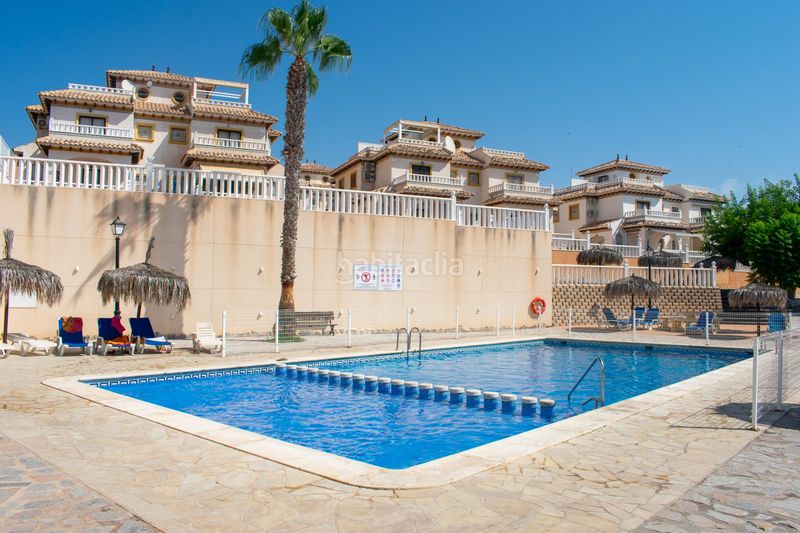 Foto ef91fa03-e958-4700-958f-caab755e18e9. Apartament amb calefacció a Lomas de Cabo Roig - Los Dolses Orihuela