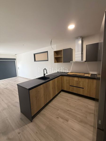 Foto 7cfaaf2b-711e-4ef3-bbd7-97c9b6a96368. Xalet amb calefacció aparcament piscina a Bigastro