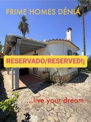 Haus in Las Rotas / Les Rotes. Casa independiente en comunidad residencial, dénia