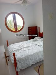 Miete Reihenhaus in Carrer de gaianes 2. Alquiler de adosado con terraza, piscina y parking – ideal para