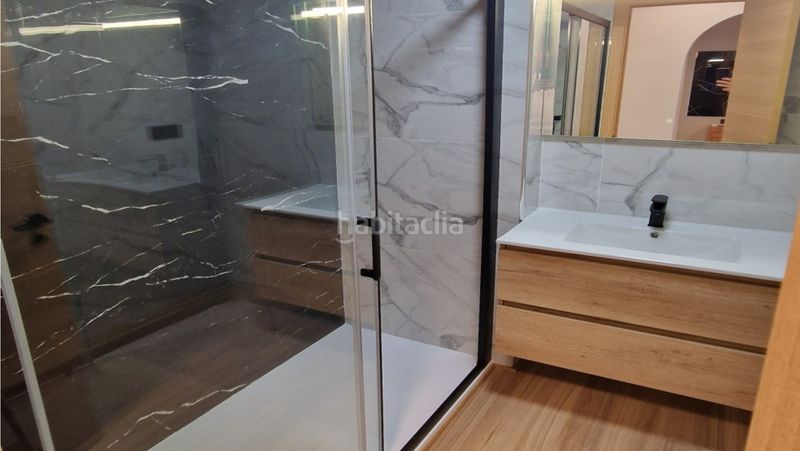 Foto a805cbb3-3383-4fb9-b3c5-172fd13ea889. Casa adossada amb piscina a Villamartín-Las Filipinas Orihuela